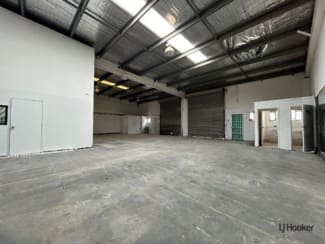 Showrooms / Bulky Goods commercial property leased at 2 & 3/19 Central Drive Burleigh Heads QLD 4220 Showrooms / Bulky Goods commercial property leased at 2 & 3/19 Central Drive Burleigh Heads QLD 4220