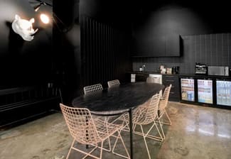 Showrooms / Bulky Goods commercial property leased at Ground Floor/115 Thistlethwaite Street South Melbourne VIC 3205