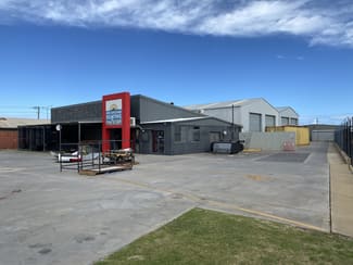Showrooms / Bulky Goods commercial property leased at 3 Crocker Street Rockingham WA 6168