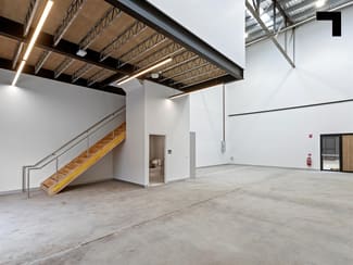 Factory, Warehouse & Industrial commercial property for lease at 39 Ambrose Avenue Cheltenham VIC 3192