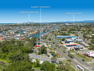 Shop & Retail commercial property leased at 4/385 Oxley Drive Runaway Bay QLD 4216