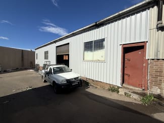 Factory, Warehouse & Industrial commercial property for lease at 2/13 Lorraine Street Peakhurst NSW 2210