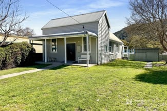 Shop & Retail commercial property for lease at 162 Day Avenue Omeo VIC 3898