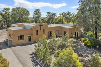 Other commercial property sold at 18-20 Edwards Road Kennington VIC 3550