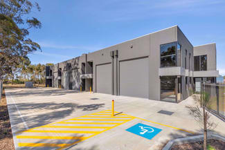 Showrooms / Bulky Goods commercial property for sale at 6 Guinane Court Bannockburn VIC 3331