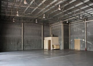 Showrooms / Bulky Goods commercial property leased at 7/2-10 Gallipoli Street St Marys NSW 2760