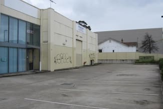 Factory, Warehouse & Industrial commercial property leased at 2/23-27 Second Avenue Blacktown NSW 2148