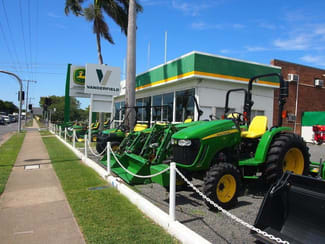 Shop & Retail commercial property leased at 76 Gladstone Road Allenstown QLD 4700