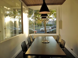 Showrooms / Bulky Goods commercial property leased at 118 St Kilda Road St Kilda VIC 3182