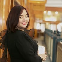 Jennifer  Yan