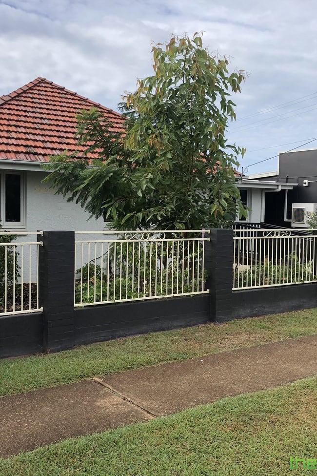566 Oxley Ave Scarborough QLD 4020
