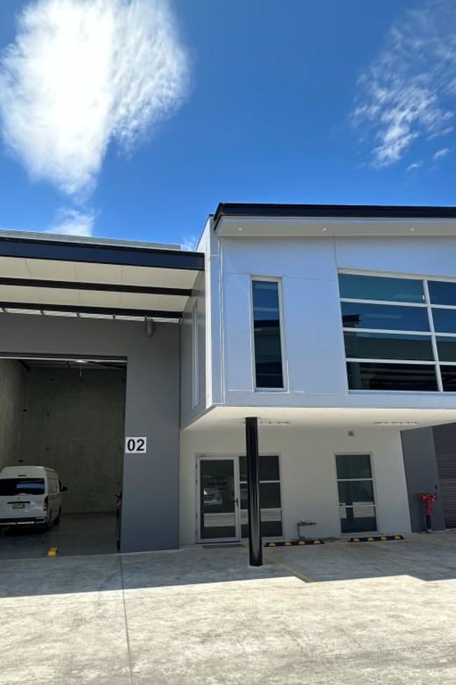 2/37 Anzac Avenue Smeaton Grange NSW 2567