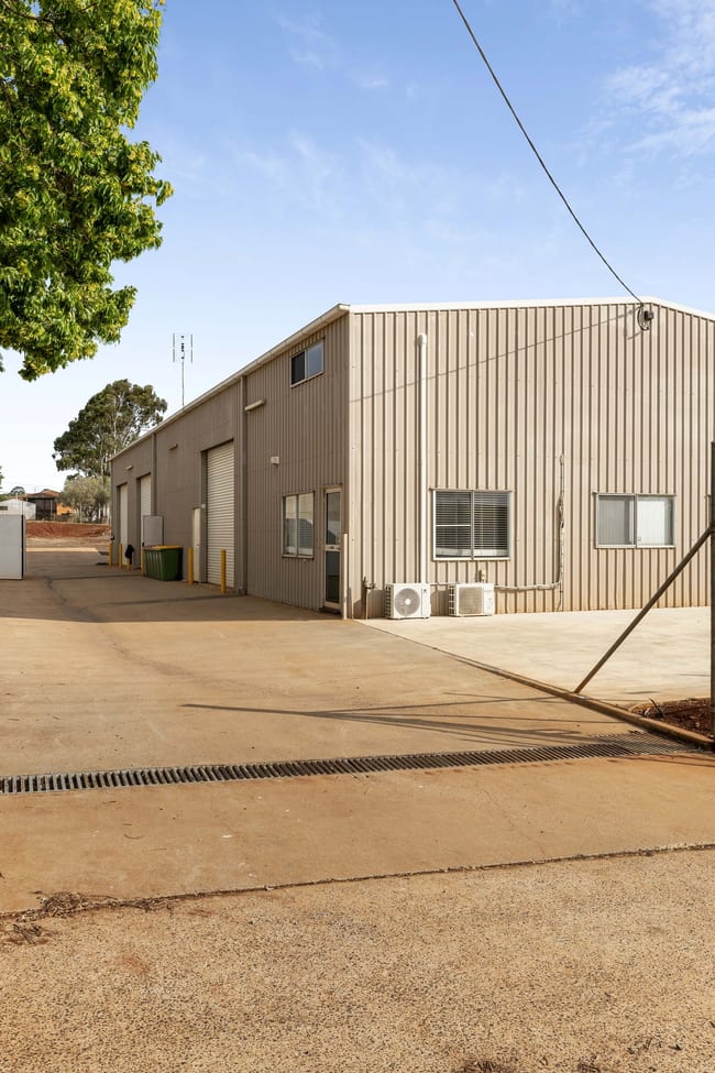 Shed 1/30 Sowden Street Drayton QLD 4350