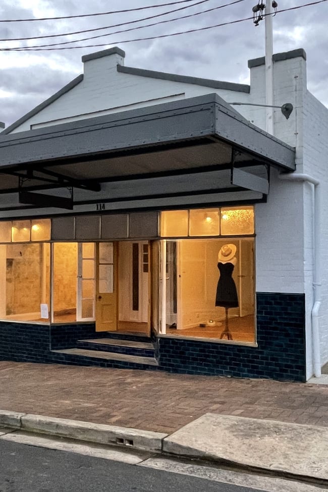 1 & 2/114 High Street Tenterfield NSW 2372 1 & 2/114 High Street Tenterfield NSW 2372