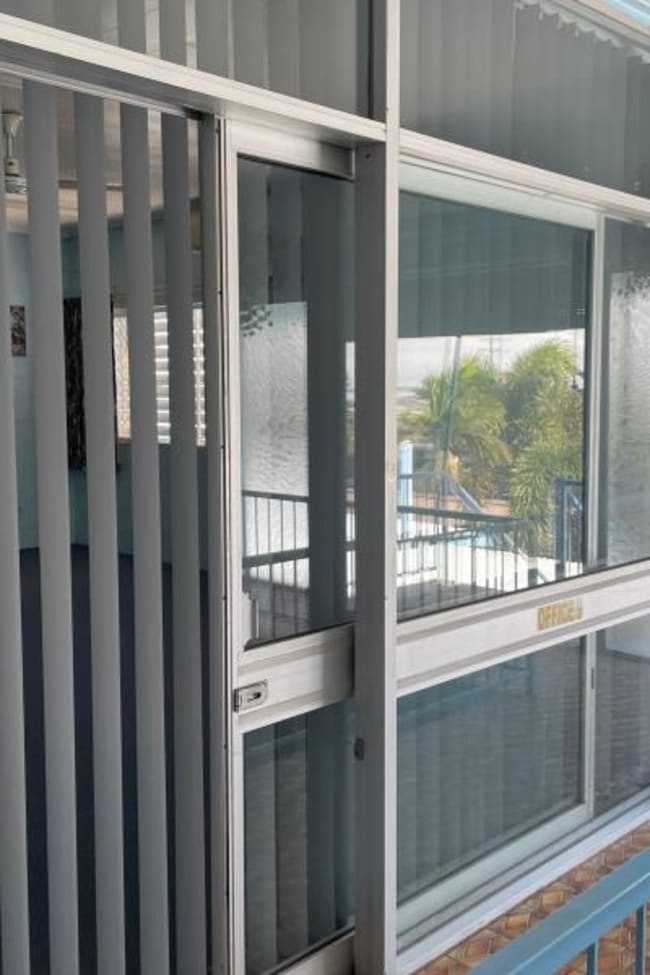 Office 9/34 Railway St Blackwater QLD 4717