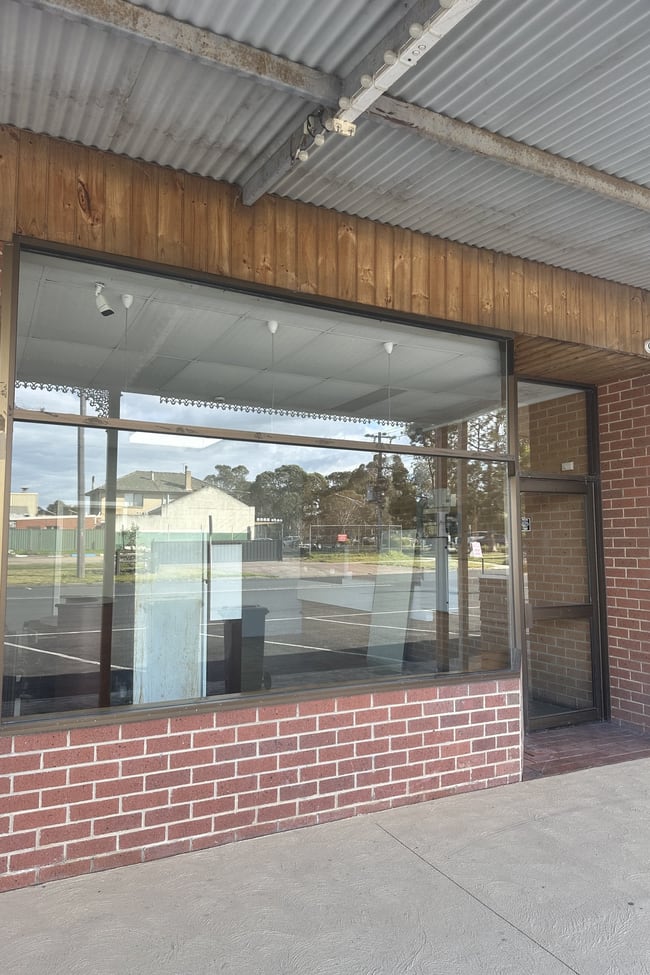 8 Temple Street Heyfield VIC 3858