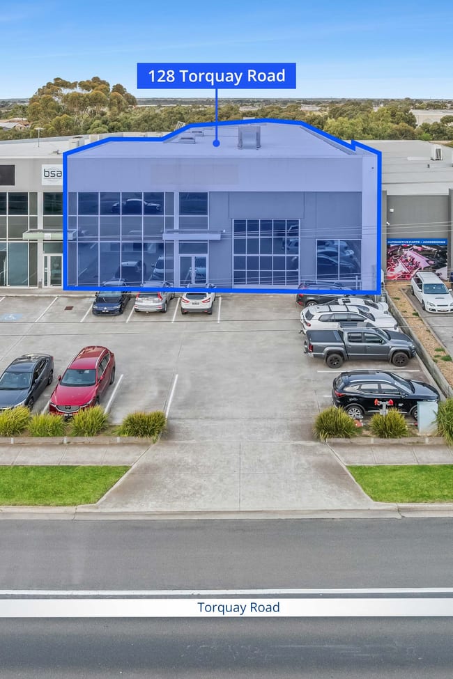 128 Torquay Road Grovedale VIC 3216 128 Torquay Road Grovedale VIC 3216