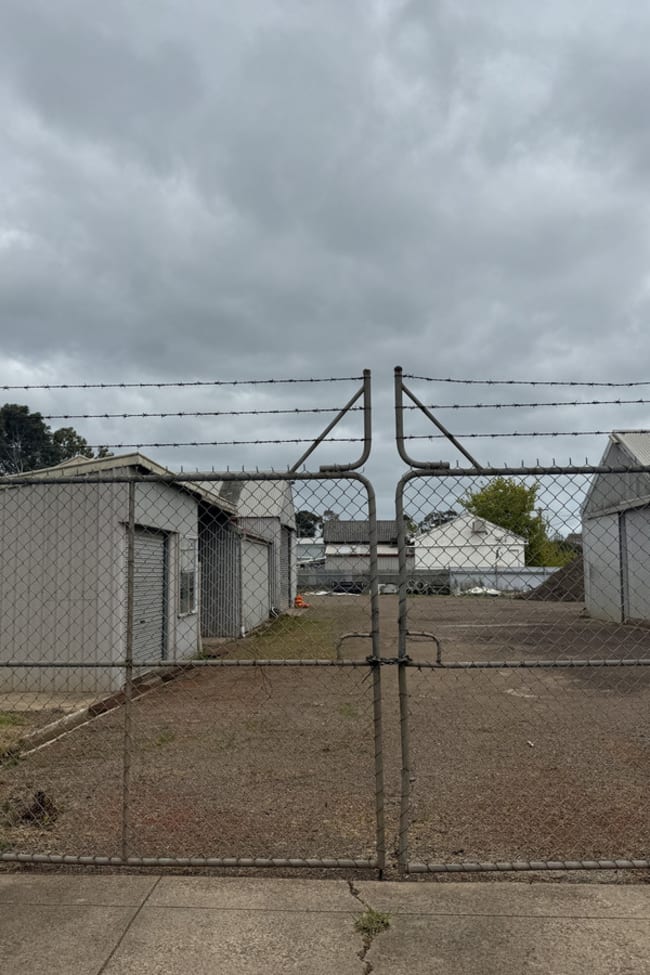 18-20 Mt Napier Road Hamilton VIC 3300