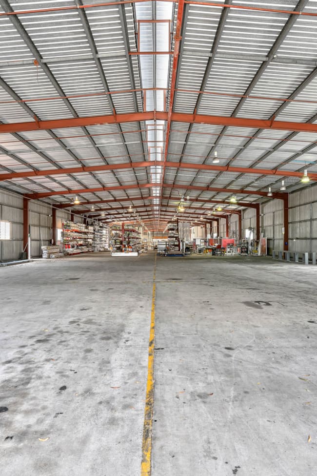2/74-76 Magnesium Drive Crestmead QLD 4132