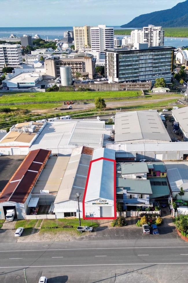 102 Bunda Street Portsmith QLD 4870 102 Bunda Street Portsmith QLD 4870