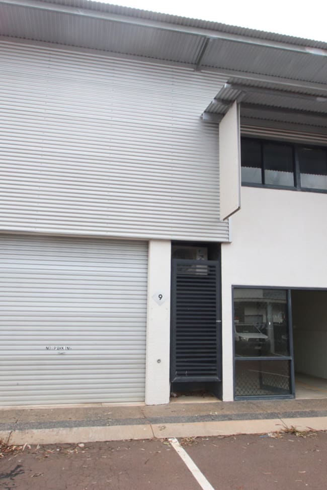 9/16 Charlton Court Woolner NT 0820