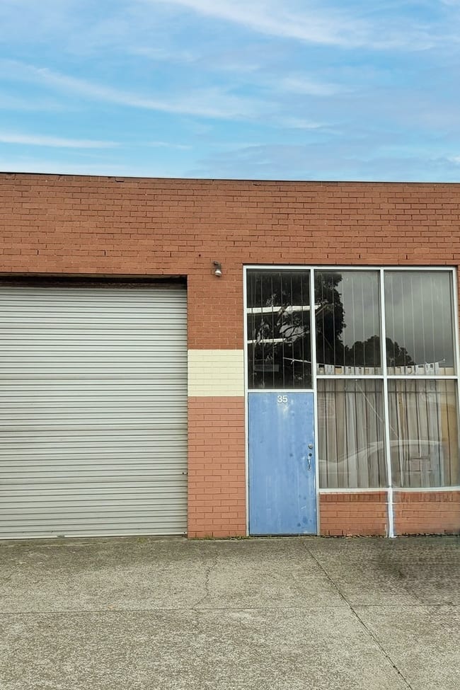 1/35-37 Moresby Avenue Seaford VIC 3198