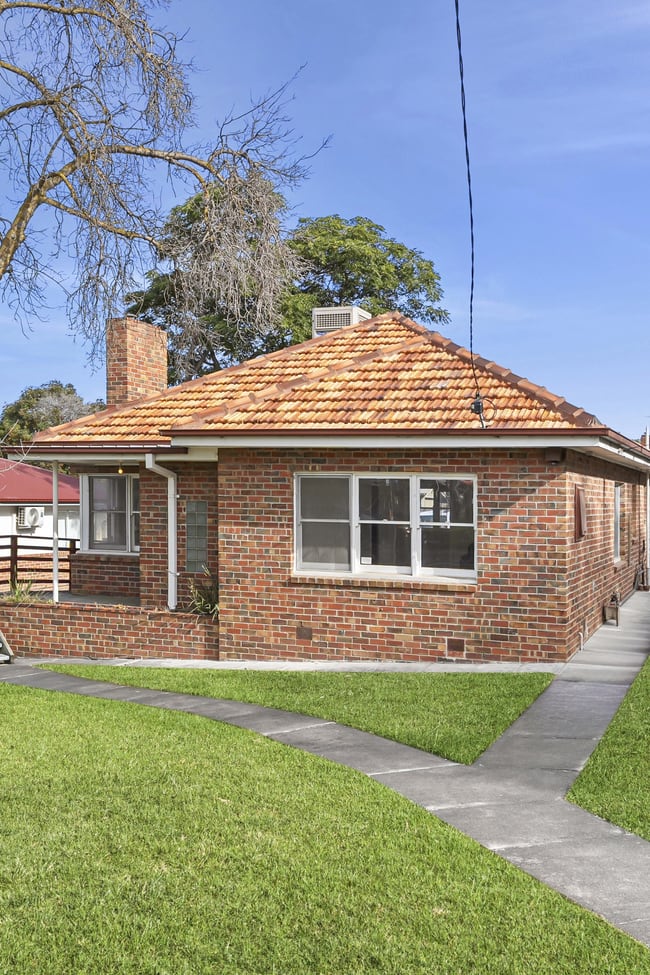 12 Forest Road Lara VIC 3212 12 Forest Road Lara VIC 3212