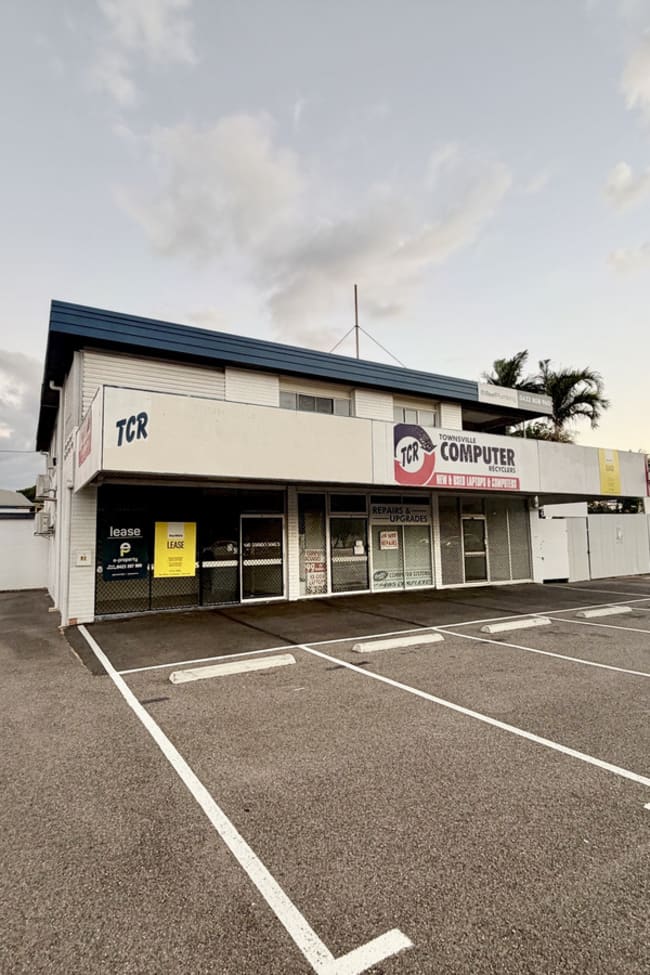 2 Railway Avenue Railway Estate QLD 4810