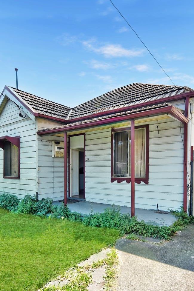 237 Rawson Street Auburn NSW 2144 237 Rawson Street Auburn NSW 2144