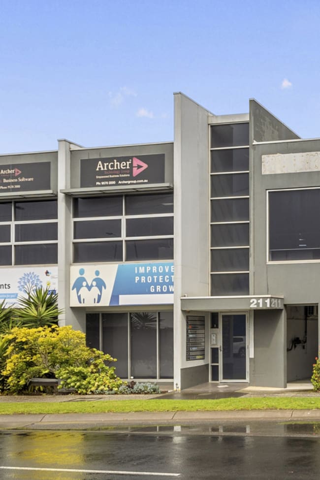 10/211 Warrigal Road Hughesdale VIC 3166