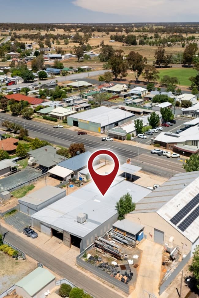 233 Hoskins Street Temora NSW 2666 233 Hoskins Street Temora NSW 2666