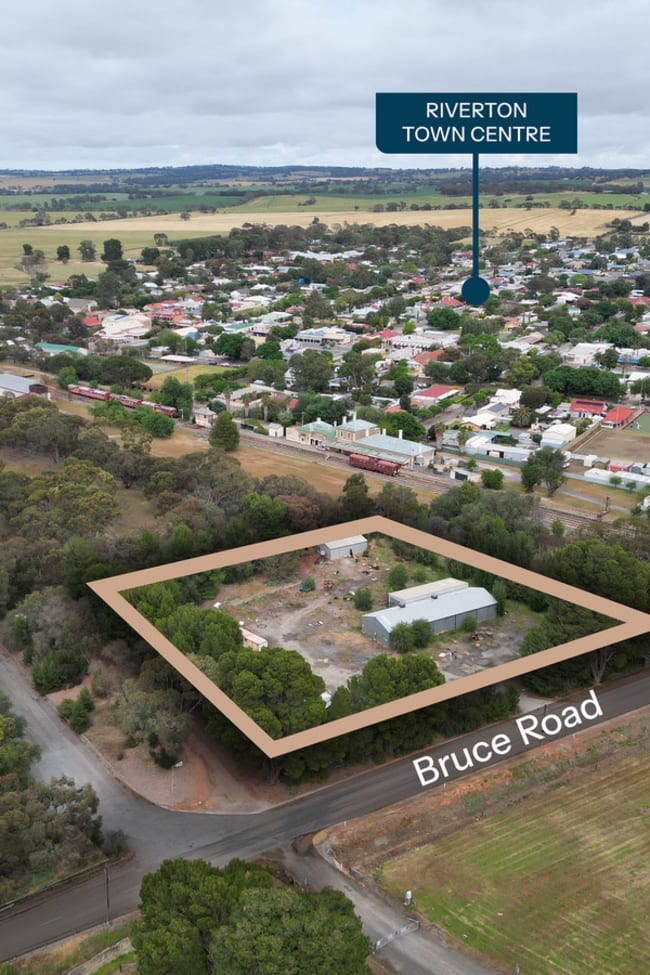 10 Bruce Road Riverton SA 5412