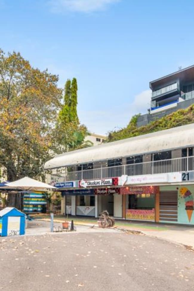 21 The Strand North Ward QLD 4810