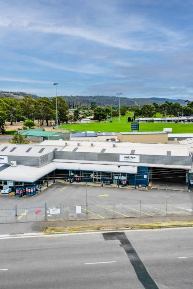 Entire Property/440-444 Westbury Road Prospect Vale TAS 7250