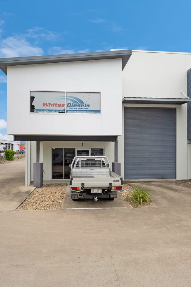 1/585 Ingham Road Mount St John QLD 4818