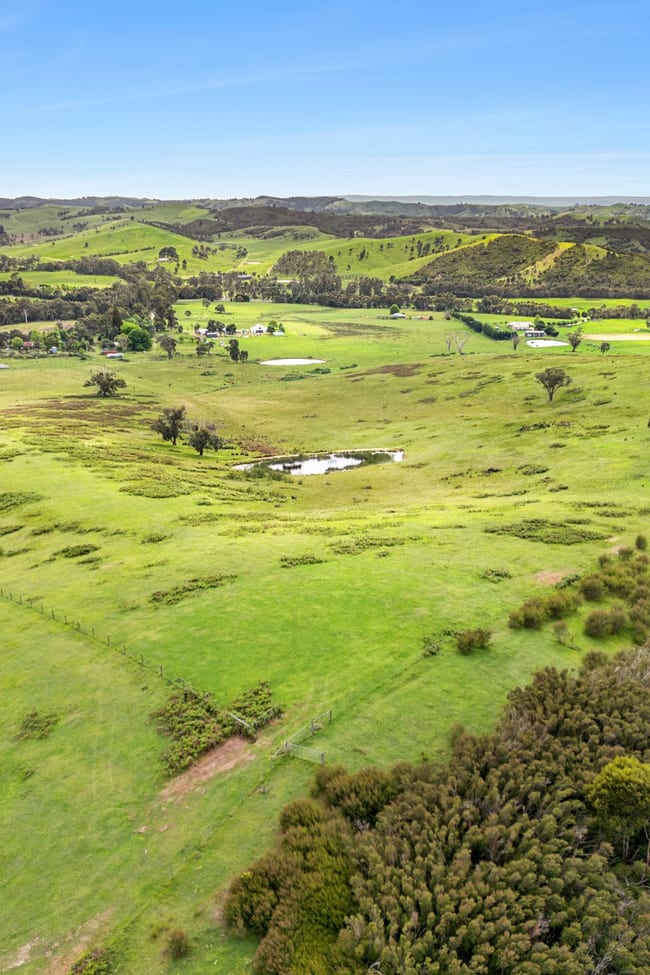 21 Gullett Road Glenburn VIC 3717