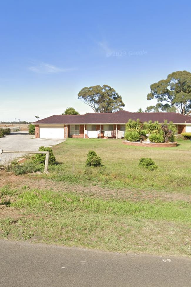 17 Strathtulloh Circuit Strathtulloh VIC 3338 17 Strathtulloh Circuit Strathtulloh VIC 3338