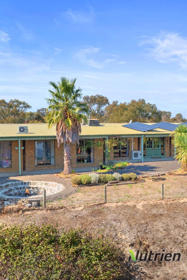 8 Old Spring Valley Road Flowerdale VIC 3717