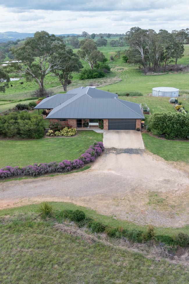 136 Long Swamp Road Forest Reefs NSW 2798