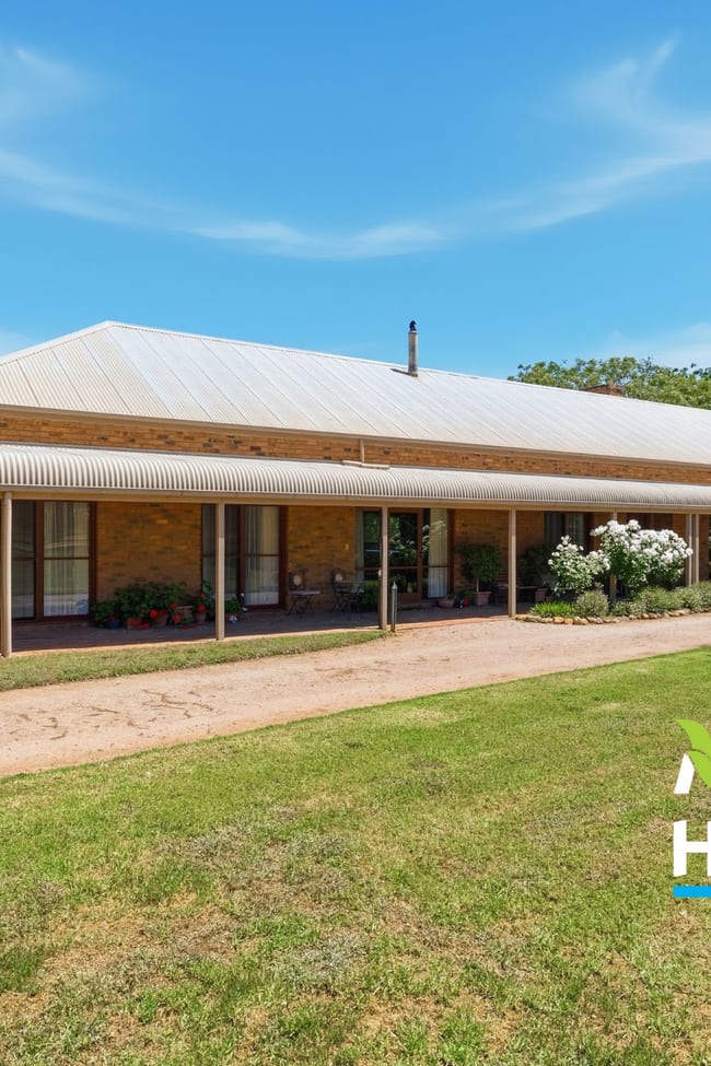 107 Wards Lane Meadow Creek VIC 3678