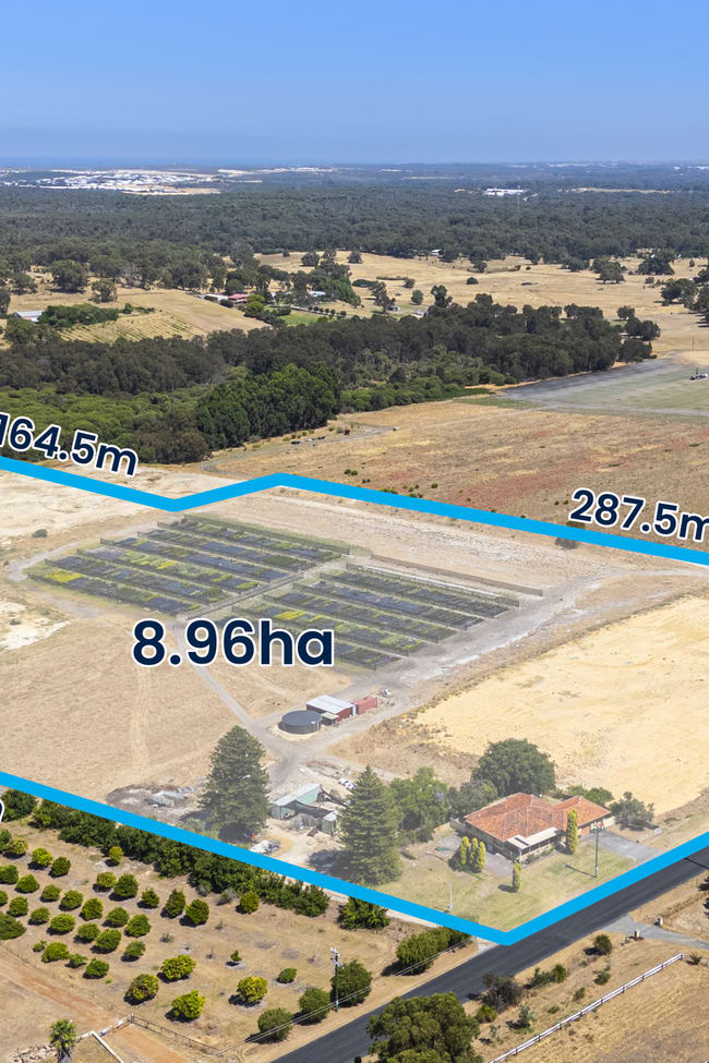 187 Karoborup Road Carabooda WA 6033