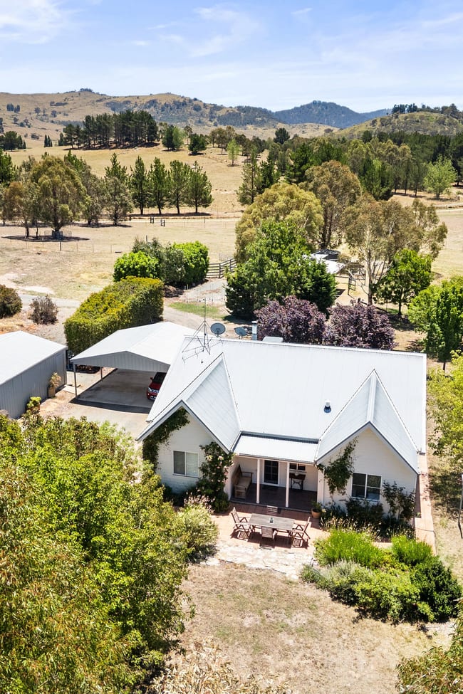 65 Badgery Road Burra NSW 2620