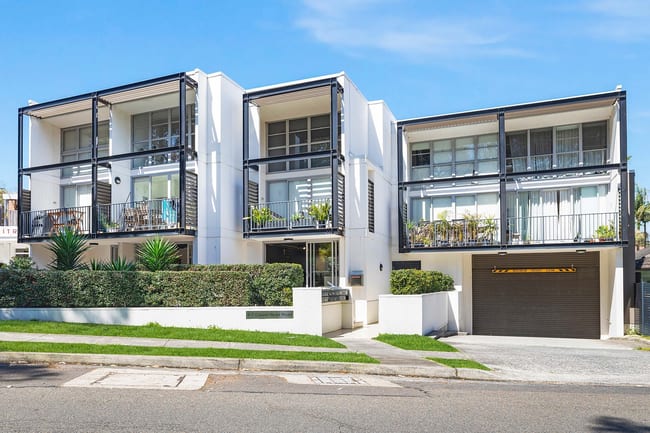 2/5-7 Careel Head Road Avalon Beach NSW 2107 2/5-7 Careel Head Road Avalon Beach NSW 2107