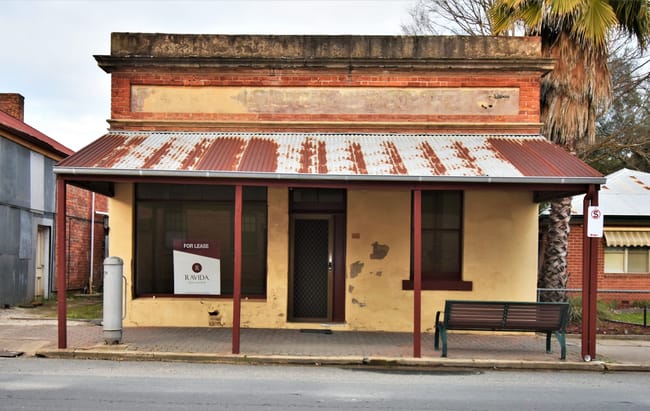 32 Main Street Chiltern VIC 3683 32 Main Street Chiltern VIC 3683