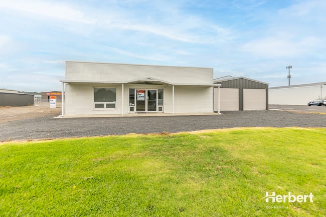 293A - Unit 2/291 COMMERCIAL STREET WEST Mount Gambier SA 5290 293A - Unit 2/291 COMMERCIAL STREET WEST Mount Gambier SA 5290