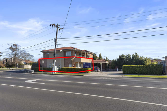 73 Livingstone Street Ivanhoe VIC 3079 73 Livingstone Street Ivanhoe VIC 3079