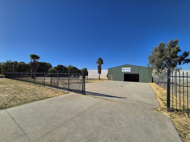 18-20 Frigate Way Bullsbrook WA 6084 18-20 Frigate Way Bullsbrook WA 6084