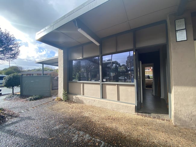 1/154 Broadarrow Road Riverwood NSW 2210 1/154 Broadarrow Road Riverwood NSW 2210