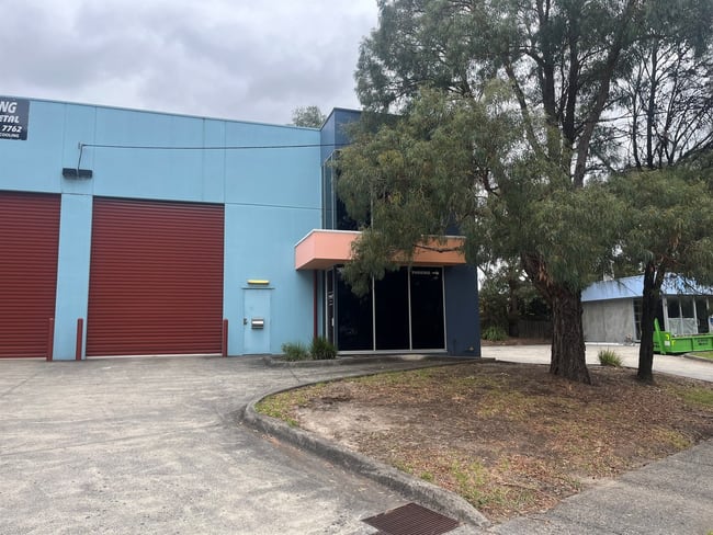2/17 SOUTHFORK DRIVE Kilsyth VIC 3137 2/17 SOUTHFORK DRIVE Kilsyth VIC 3137