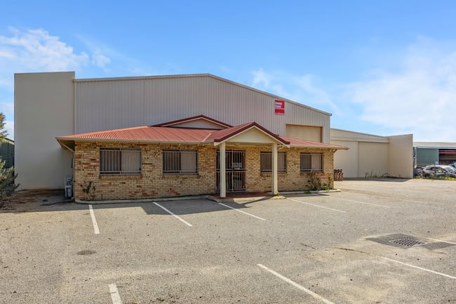 30 Emerald Road Maddington WA 6109 30 Emerald Road Maddington WA 6109